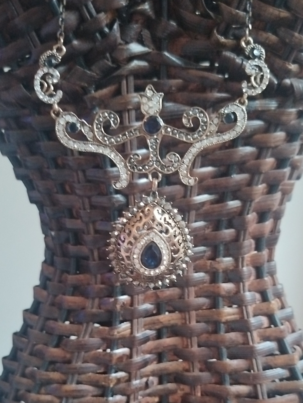 Vintage Ornate Silver-Tone Necklace with Blue Gem Accent
